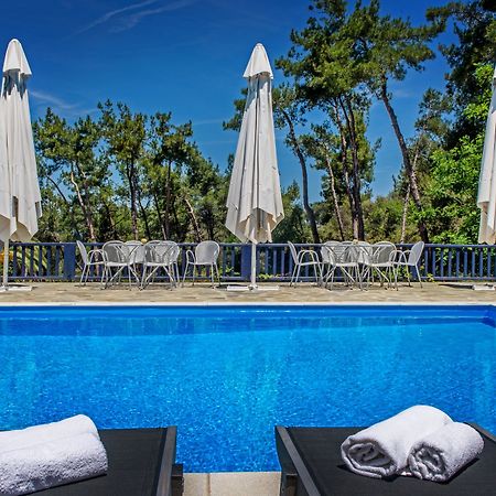 Leandros Hotel Nea Roda Zewnętrze zdjęcie