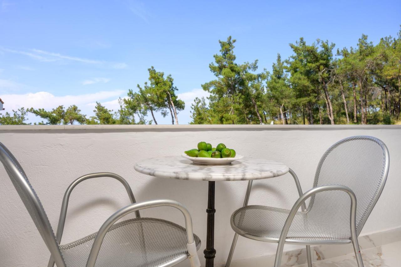 Leandros Hotel Nea Roda Zewnętrze zdjęcie