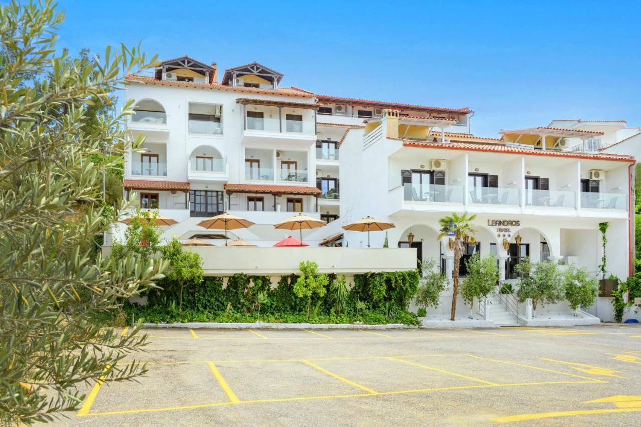 Leandros Hotel Nea Roda Zewnętrze zdjęcie