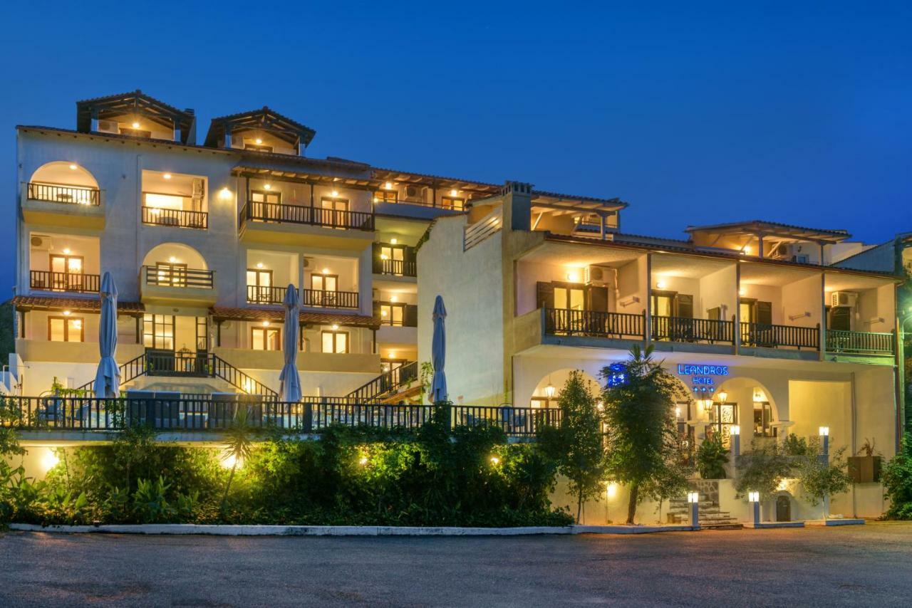 Leandros Hotel Nea Roda Zewnętrze zdjęcie